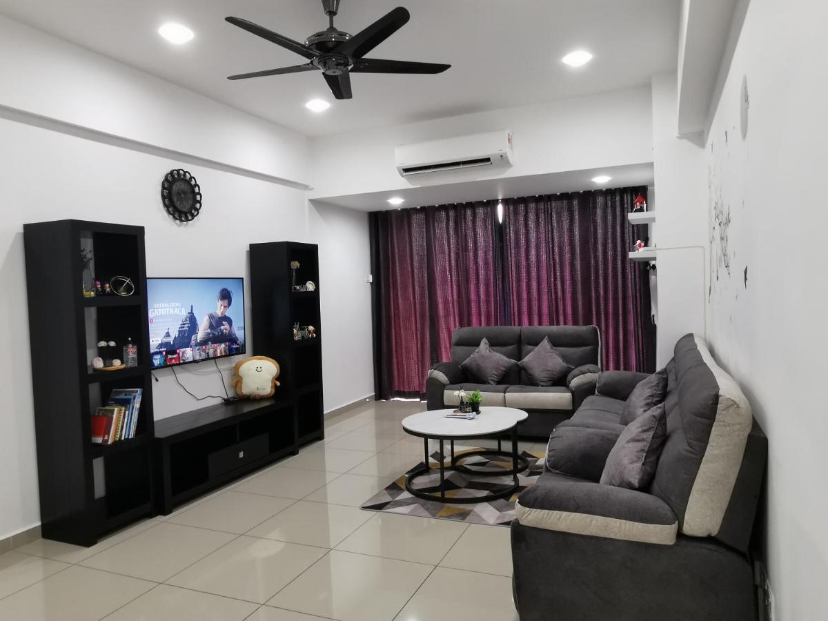 Coco Homestay 旅人の家@The Venus Sitiawan Perak Ngoại thất bức ảnh