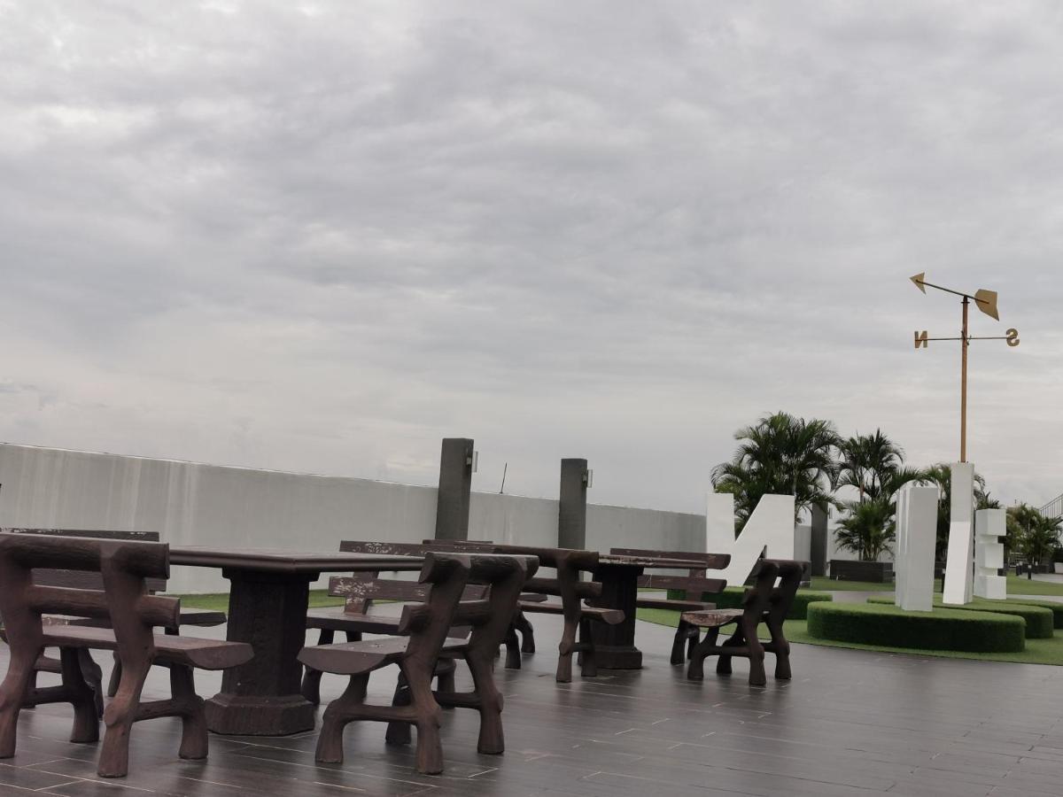 Coco Homestay 旅人の家@The Venus Sitiawan Perak Ngoại thất bức ảnh
